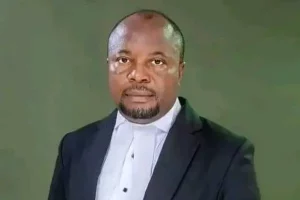 hon-tajudeen alade