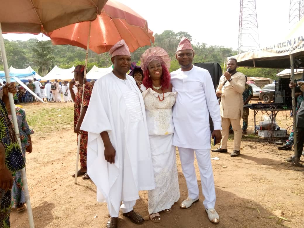 Children of the deceased matriach.From left Dr Otaru Joseph Omokhagbo Mrs Rose OseniNee Otaru and Otaru Emmanuel