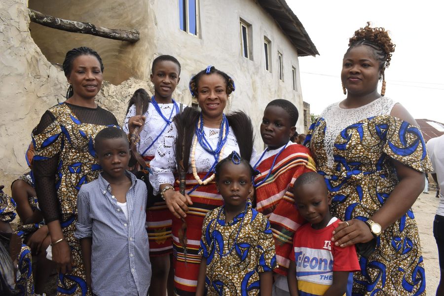 Group picture of a family of Ikpenna celebrant