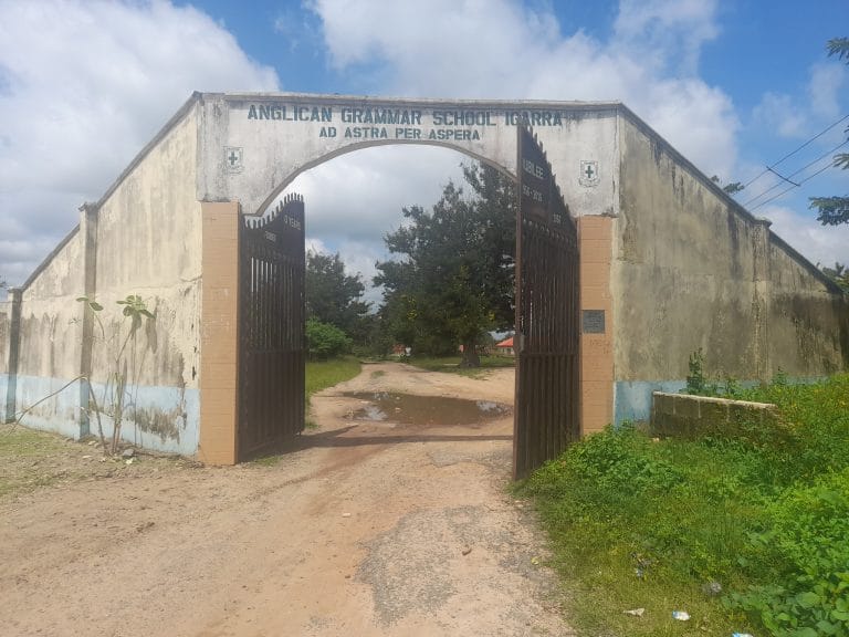 anglican grammar sch igarra