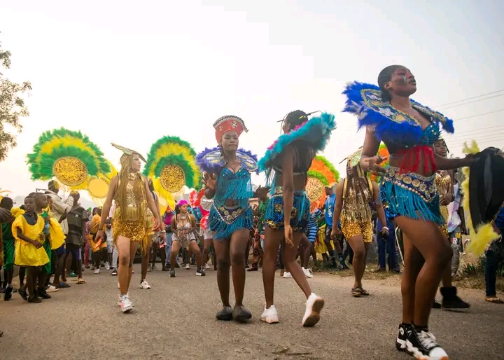 ososo carnival parade