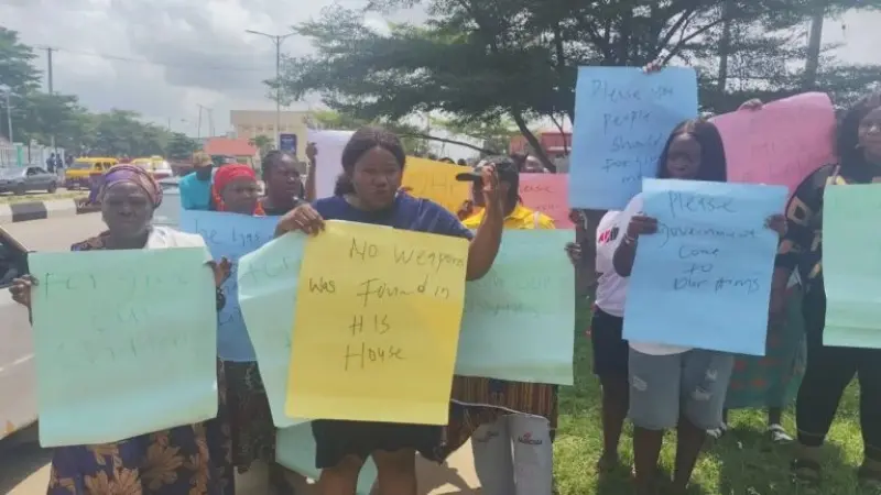 Benin City Women Protest, Seek Release of Husbands Arrested Over Alleged Possession of Illegal Arms