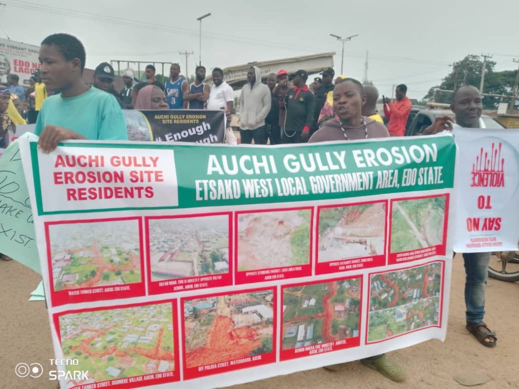 Auchi Youths Protest Over Ravaging Gully Erosion, kidnapping