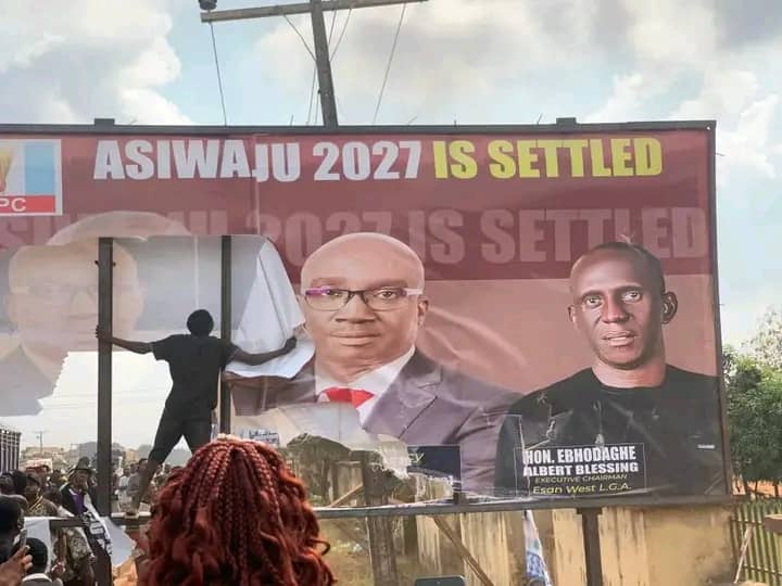 Angry youths in Ekpoma